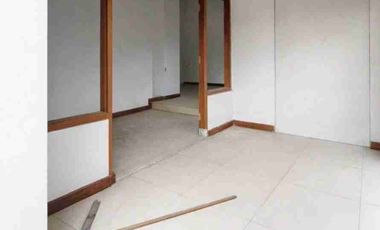 Rumah 2 Lantai Tengah Kota Solo
