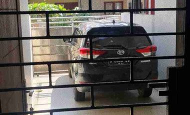 Di Jual cepat rumah 2 lantai 4 kamar tidur di Graha Sawangan Residences  Depok