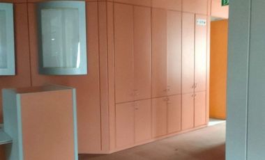 Ruko Gandeng Ex Bank Disewakan, di Teuku Umar, Denpasar Barat Area