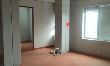 Ruko Gandeng Ex Bank Disewakan, di Teuku Umar, Denpasar Barat Area