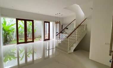 RUMAH MEWAH DIJUAL MURAH DI CLUSTER CLOVER HILL JOGLO FASILITAS LENGKAP