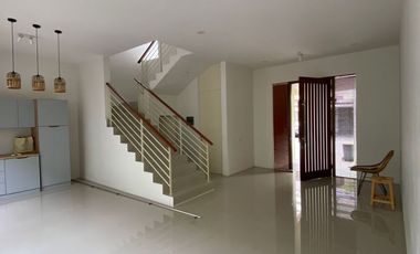 RUMAH MEWAH DIJUAL MURAH DI CLUSTER CLOVER HILL JOGLO FASILITAS LENGKAP