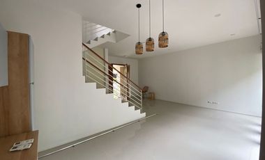 RUMAH MEWAH DIJUAL MURAH DI CLUSTER CLOVER HILL JOGLO FASILITAS LENGKAP