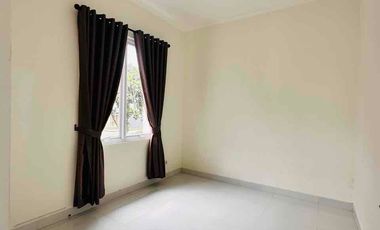 Rumah Hoek siap Huni dalam Cluster Cinere Park View, dekat Tol Krukut Desari