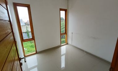 Rumah 2 Lantai Dekat Lapangan Lumintang Denpasar Utara