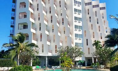 7th floor condo with pool and sea view in Sea Sand Sun, Mae Rampueng Beach