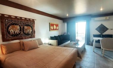 7th floor condo with pool and sea view in Sea Sand Sun, Mae Rampueng Beach