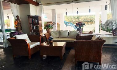 7th floor condo with pool and sea view in Sea Sand Sun, Mae Rampueng Beach