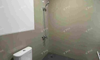 dijual cepat rumah mewah dua lantai full furnish di summarecon mutiara Makassar