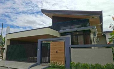 Brand new high ceiling bungalow with swimming pool for sale