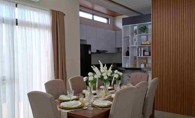 Brand new high ceiling bungalow with swimming pool for sale