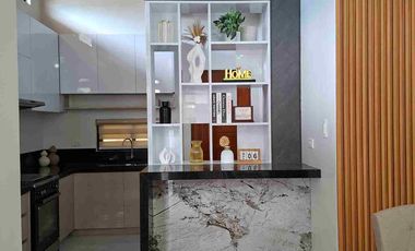 Brand new high ceiling bungalow with swimming pool for sale