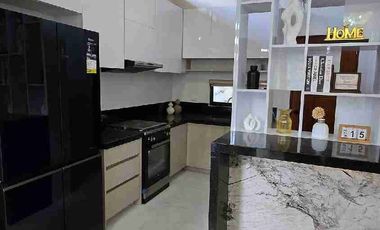 Brand new high ceiling bungalow with swimming pool for sale