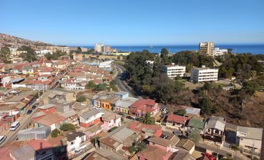Valparaíso | Acogedor depto amoblado con vista a la bahía en Edificio Borde Bahía, Playa Ancha, ideal para estudiante o pareja