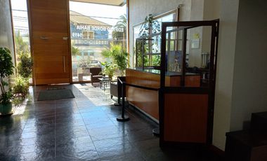 Valparaíso | Acogedor depto amoblado con vista a la bahía en Edificio Borde Bahía, Playa Ancha, ideal para estudiante o pareja