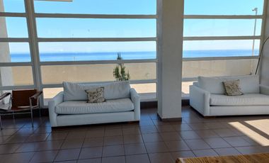 Valparaíso | Acogedor depto amoblado con vista a la bahía en Edificio Borde Bahía, Playa Ancha, ideal para estudiante o pareja