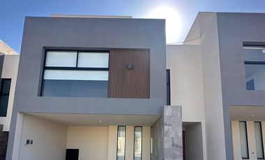 CASA EN RENTA EN LOMAS DE ANGELOPOLIS PUEBLA