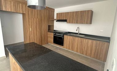 CASA EN RENTA EN LOMAS DE ANGELOPOLIS PUEBLA