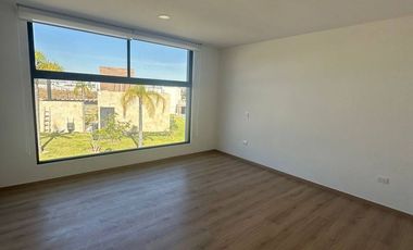 CASA EN RENTA EN LOMAS DE ANGELOPOLIS PUEBLA