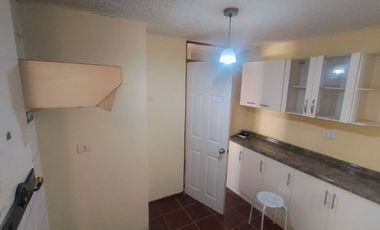 ARRIENDO CASA EN SECTOR RESIDENCIAL A PASOS DE AVENIDA, SUPERMERCADOS Y COLEGIOS