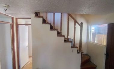 ARRIENDO CASA EN SECTOR RESIDENCIAL A PASOS DE AVENIDA, SUPERMERCADOS Y COLEGIOS