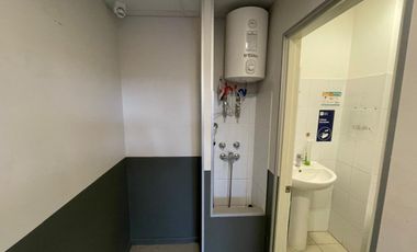 ARRIENDO Local Comercial de 125 m2, Quinta Normal