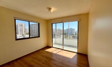 Se Vende Amplio Depto 3 Dormitorios+estacionam. San Miguel