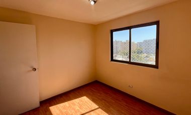 Se Vende Amplio Depto 3 Dormitorios+estacionam. San Miguel