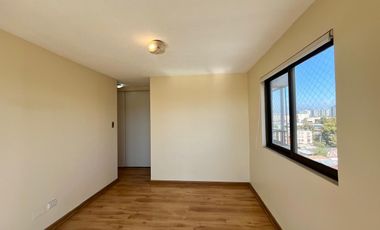 Se Vende Amplio Depto 3 Dormitorios+estacionam. San Miguel