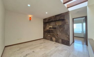 CASA EN RENTA EN LOMAS DE ANGELOPOLIS PUEBLA