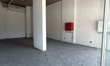 ARRIENDO Local Comercial de 61,30 m2, Quinta Normal