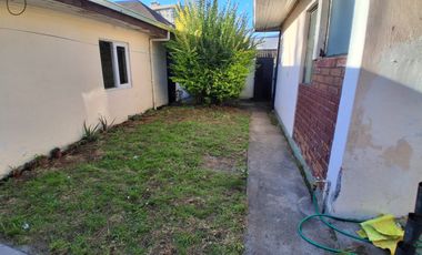 Se arrienda amplia casa en Calle Trizano – Excelente ubicación