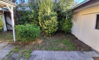 Se arrienda amplia casa en Calle Trizano – Excelente ubicación