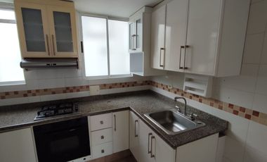 ARRIENDO APARTAMENTO CABECERA