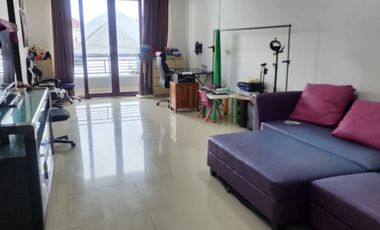 Rumah 2 Lt Di Tukad Badung Denpasar Terawat Full Furnish 4,5M nego.