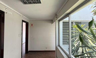 CASA EN ALQUILER - ZONA EXCLUSIVA SAN ISIDRO