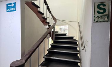 CASA EN ALQUILER - ZONA EXCLUSIVA SAN ISIDRO