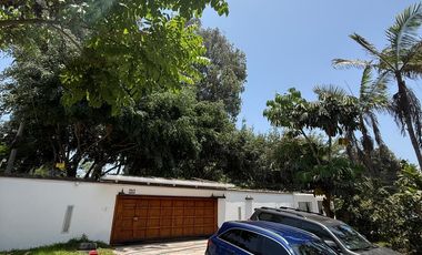 CASA EN ALQUILER - ZONA EXCLUSIVA SAN ISIDRO