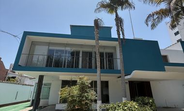 CASA EN ALQUILER - ZONA EXCLUSIVA SAN ISIDRO
