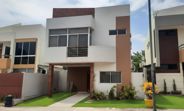 Venta de Casa de Oportunidad en Urb. BeloHorizonte