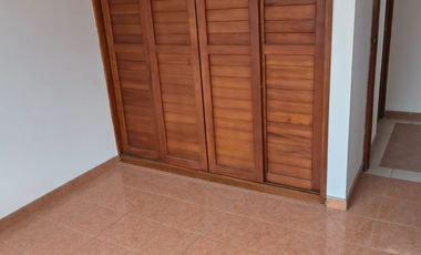 SE ARRIENDA HERMOSA CASA  EN CHIA CUNDINAMARCA