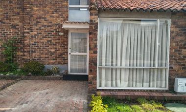 SE ARRIENDA HERMOSA CASA  EN CHIA CUNDINAMARCA