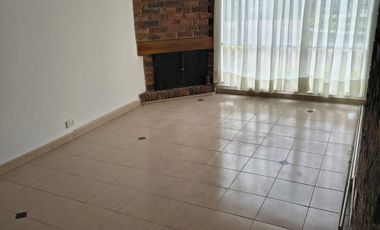 SE ARRIENDA HERMOSA CASA  EN CHIA CUNDINAMARCA