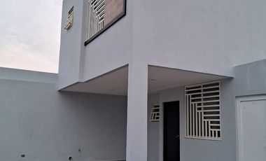 Casa en renta en Aguascalientes, Verona Residencial, Terreno excedente
