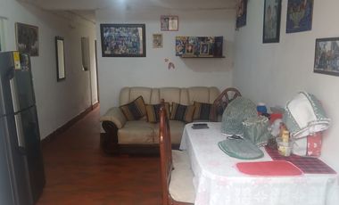 APARTAMENTO BIFAMILIAR COMPARTIR.