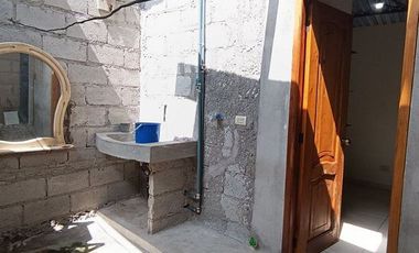 SE RENTA CASA INDEPENDIENTE CALLEJON BANAORO