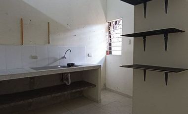 SE RENTA CASA INDEPENDIENTE CALLEJON BANAORO