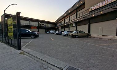 Locales en venta o renta- Ciudad del Sol, Plaza Andalucía, Blvd Peñaflor.