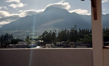 Renta Casa nueva 3 habitaciones, Cotacachi, Imbabura Ecuador.