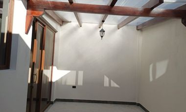 Renta Casa nueva 3 habitaciones, Cotacachi, Imbabura Ecuador.